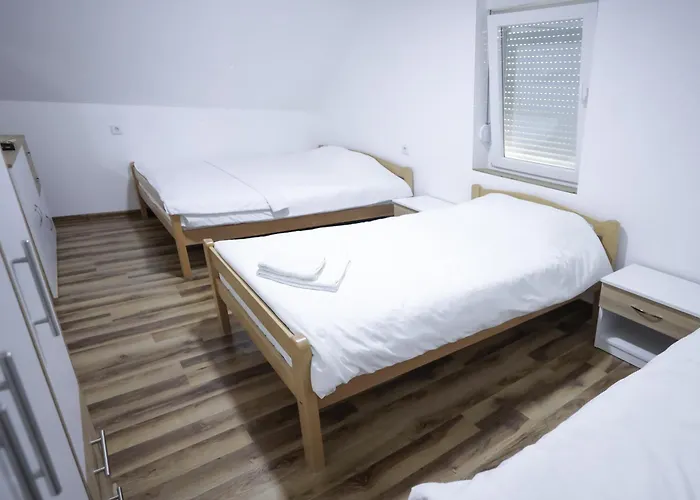 Vikendica Cemerno * Gacko